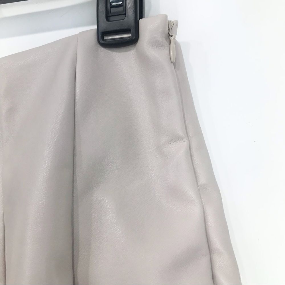 Love Riche Light Taupe Tan Faux Leather Skater Mini Skirt NEW - Picture 9 of 16